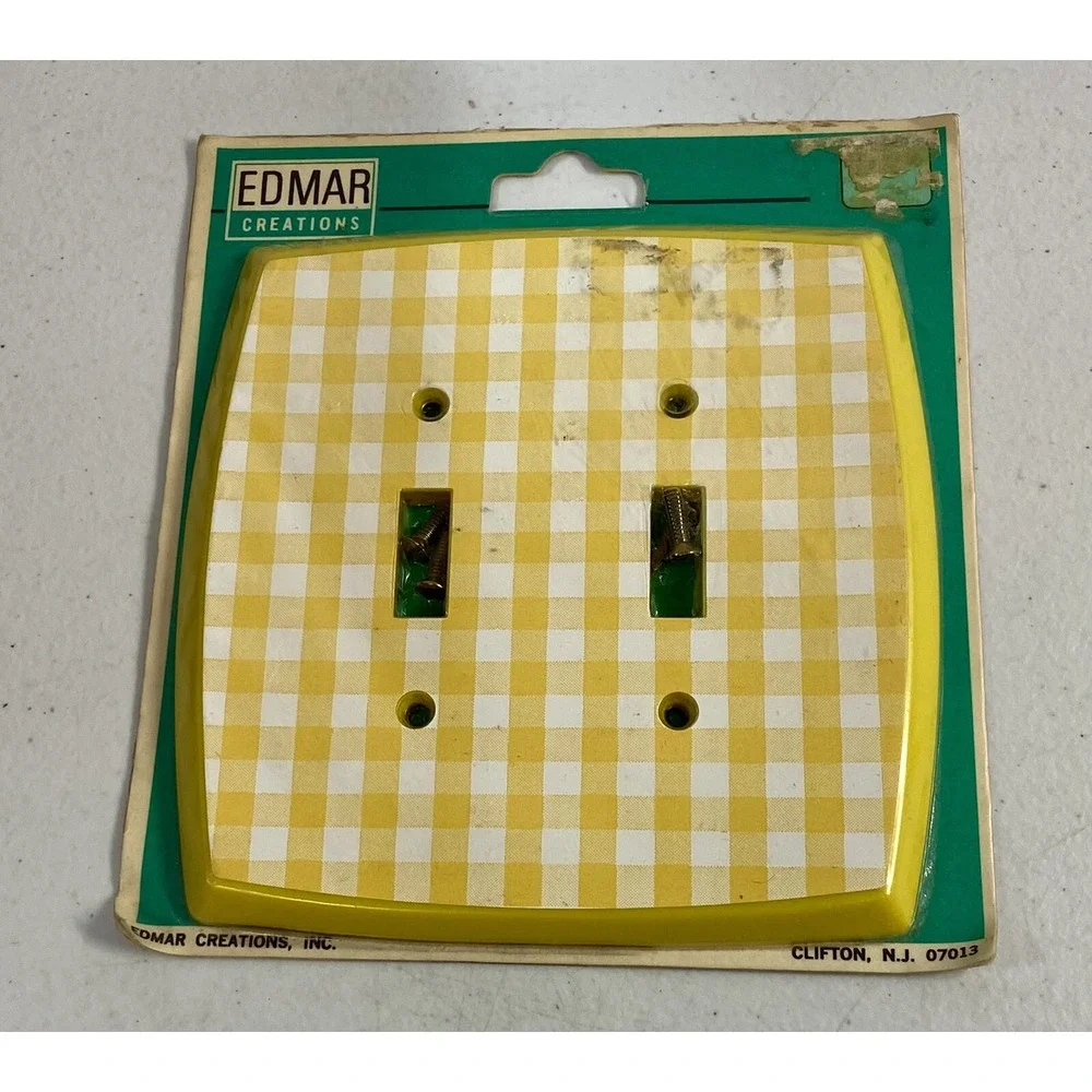 *BRAND NEW* Vintage Edmar Creations Double Light switch Cover Yellow Checkered